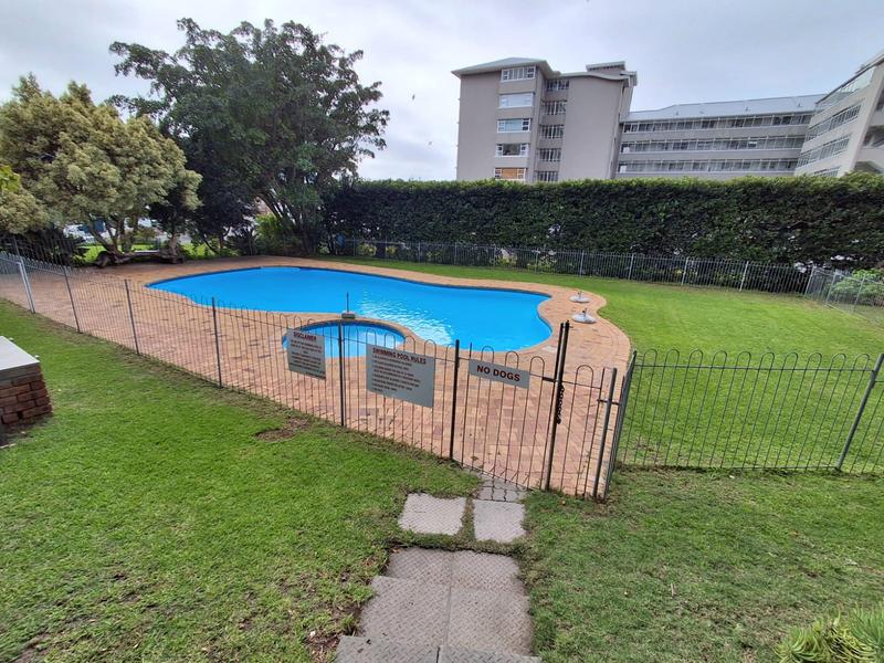 2 Bedroom Property for Sale in Green Point Western Cape